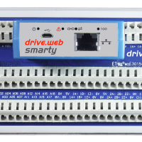 dw240_smarty4_facing_HighRes